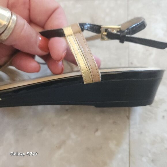 Naturalizee N5 Comfort flat strappy Black, tan & gold sandles - Picture 6 of 9